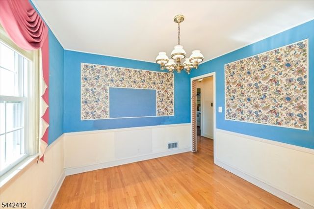 43 Urma Pl, Saddle Brook Twp., NJ 07663