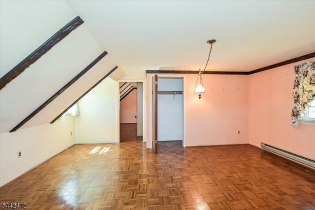 43 Urma Pl, Saddle Brook Twp., NJ 07663