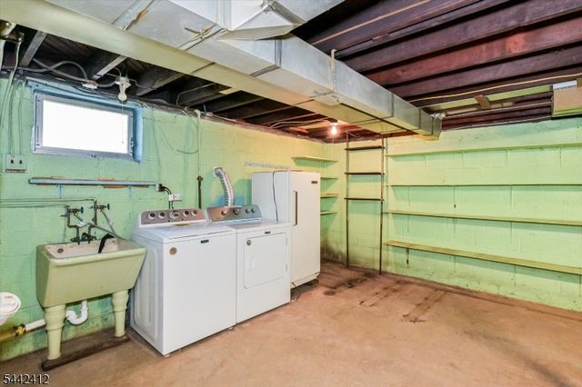 43 Urma Pl, Saddle Brook Twp., NJ 07663
