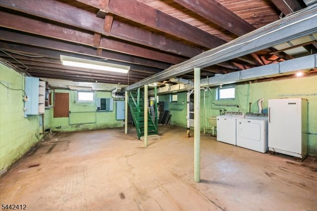 43 Urma Pl, Saddle Brook Twp., NJ 07663