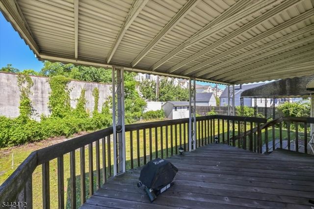 43 Urma Pl, Saddle Brook Twp., NJ 07663