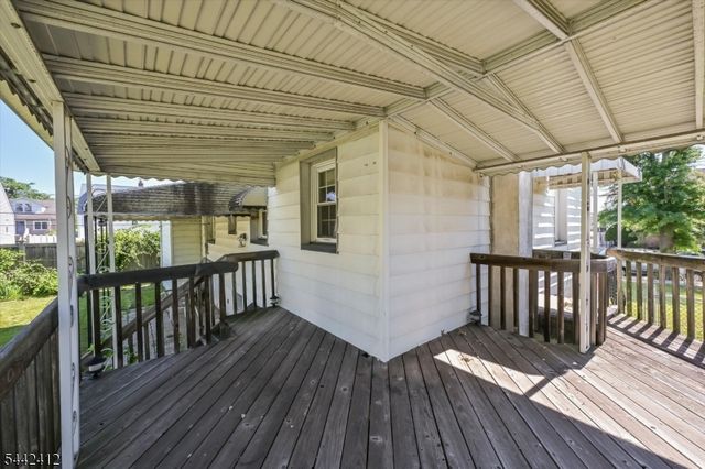 43 Urma Pl, Saddle Brook Twp., NJ 07663