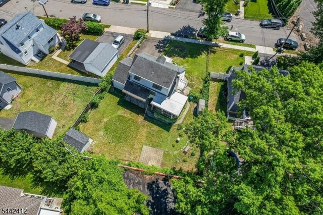 43 Urma Pl, Saddle Brook Twp., NJ 07663