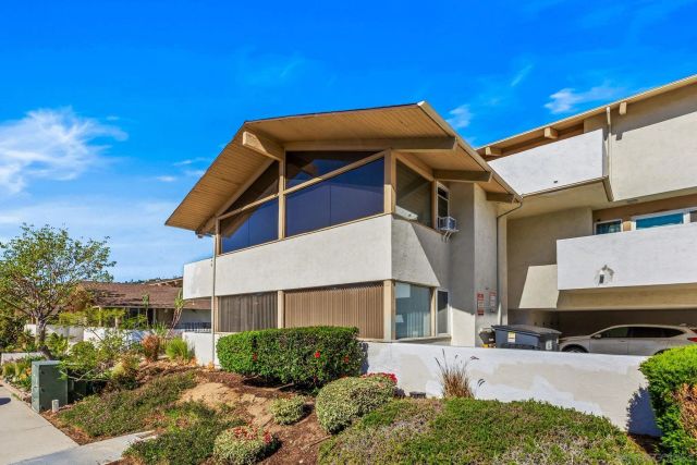 7512 Viejo Castilla Way 17, Carlsbad, CA 92009