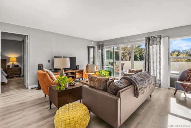 7512 Viejo Castilla Way 17, Carlsbad, CA 92009