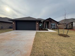2615 Turtle Way, Midwest City, OK 73130