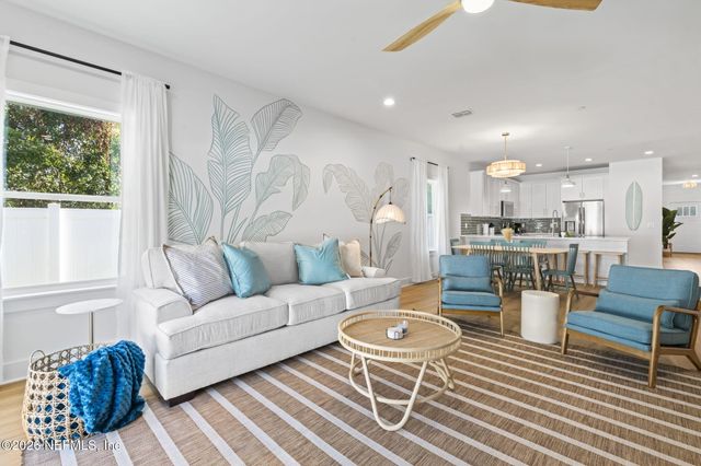 921 2ND Avenue S, Jacksonville Beach, FL 32250