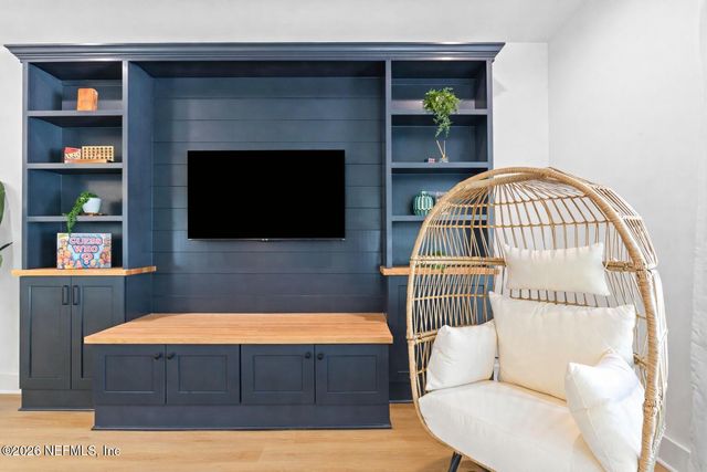 921 2ND Avenue S, Jacksonville Beach, FL 32250