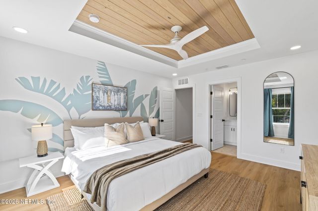 921 2ND Avenue S, Jacksonville Beach, FL 32250