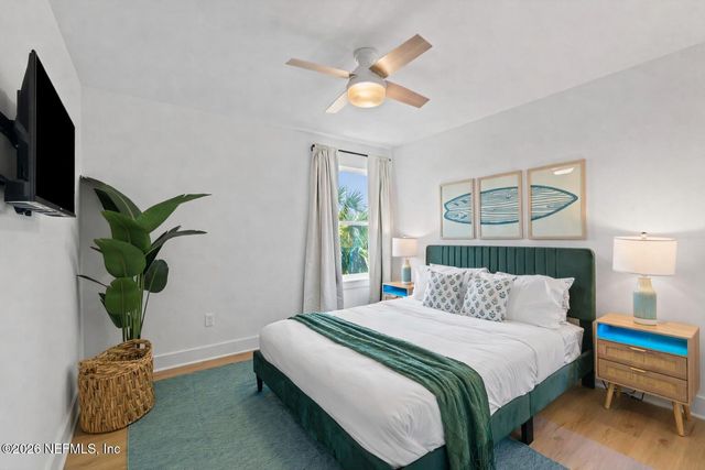 921 2ND Avenue S, Jacksonville Beach, FL 32250