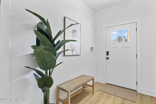 921 2ND Avenue S, Jacksonville Beach, FL 32250