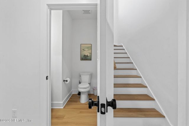 921 2ND Avenue S, Jacksonville Beach, FL 32250