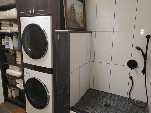 300 Mission Ridge Road, Corrales, NM 87048