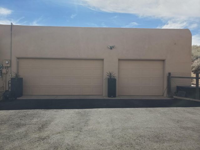 300 Mission Ridge Road, Corrales, NM 87048