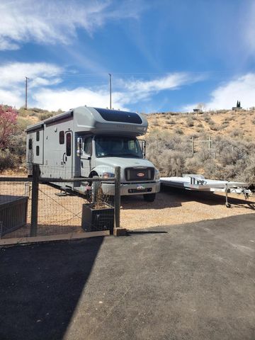 300 Mission Ridge Road, Corrales, NM 87048