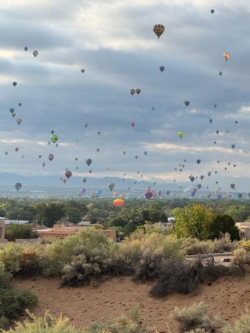 300 Mission Ridge Road, Corrales, NM 87048