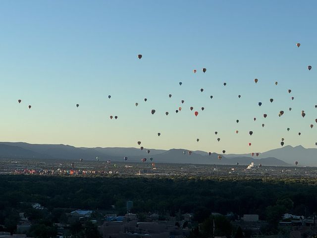 300 Mission Ridge Road, Corrales, NM 87048