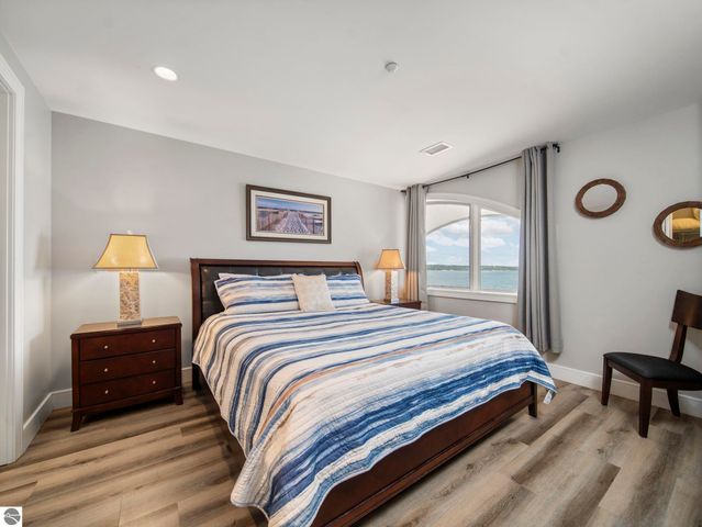 1941 N US-31 N # 55, Traverse City, MI 49686