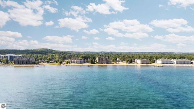 1941 N US-31 N # 55, Traverse City, MI 49686