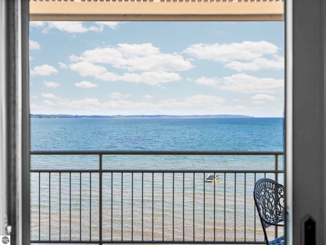 1941 N US-31 N # 55, Traverse City, MI 49686