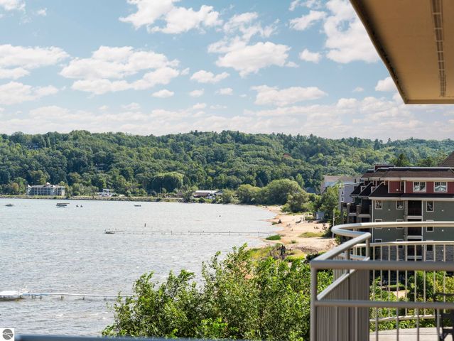 1941 N US-31 N # 55, Traverse City, MI 49686