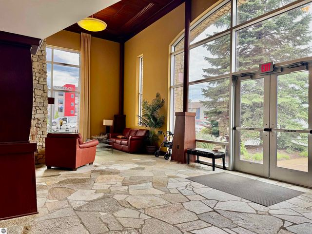 1941 N US-31 N # 55, Traverse City, MI 49686