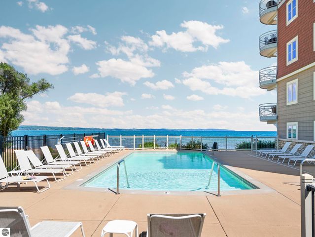 1941 N US-31 N # 55, Traverse City, MI 49686