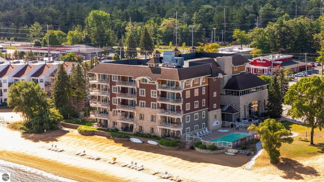 1941 N US-31 N # 55, Traverse City, MI 49686