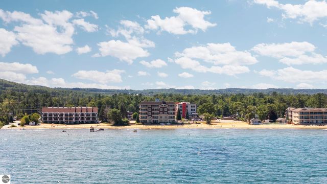 1941 N US-31 N # 55, Traverse City, MI 49686