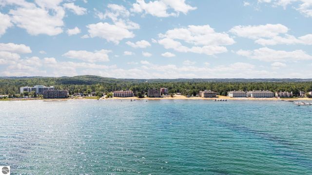 1941 N US-31 N # 55, Traverse City, MI 49686