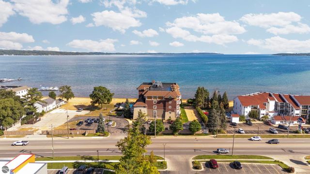 1941 N US-31 N # 55, Traverse City, MI 49686