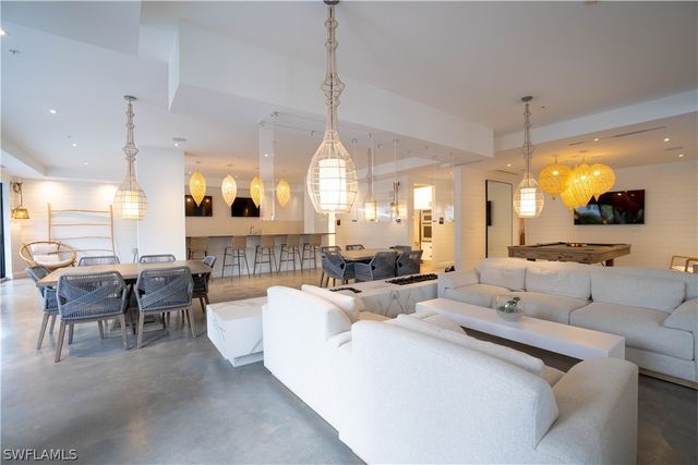 1125 Central AVE 279, Naples, FL 34102