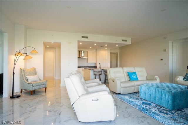 1125 Central AVE 279, Naples, FL 34102