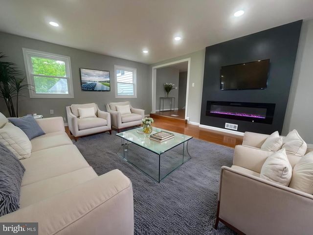 8019 BECKNER CT, Alexandria, VA 22309
