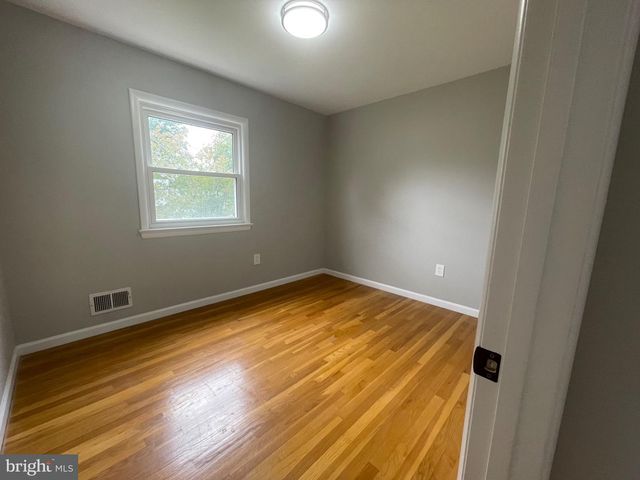 8019 BECKNER CT, Alexandria, VA 22309