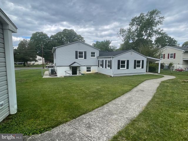 8019 BECKNER CT, Alexandria, VA 22309