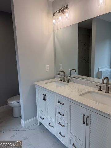 238 Wood Oak Circle, Cochran, GA 31014