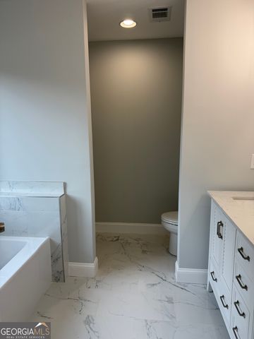 238 Wood Oak Circle, Cochran, GA 31014