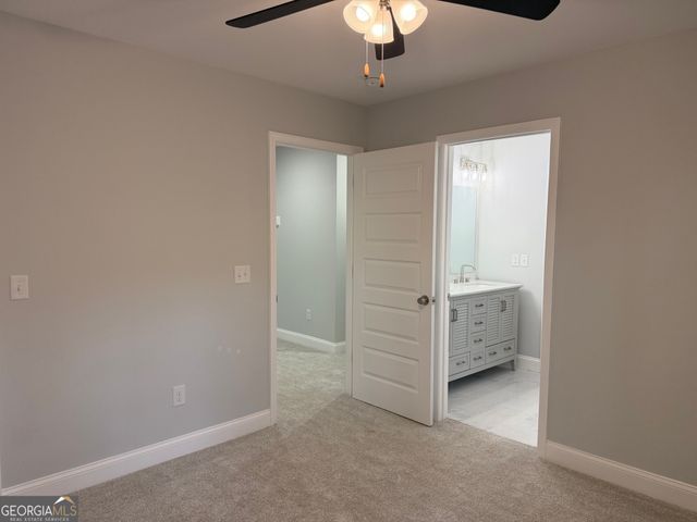 238 Wood Oak Circle, Cochran, GA 31014