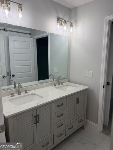 238 Wood Oak Circle, Cochran, GA 31014