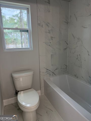 238 Wood Oak Circle, Cochran, GA 31014