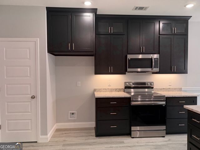 238 Wood Oak Circle, Cochran, GA 31014