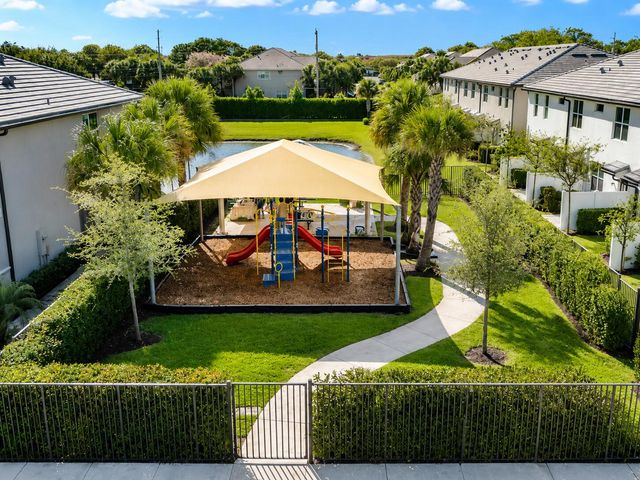 2909 OLIVIA Avenue, Lauderdale Lakes, FL 33311