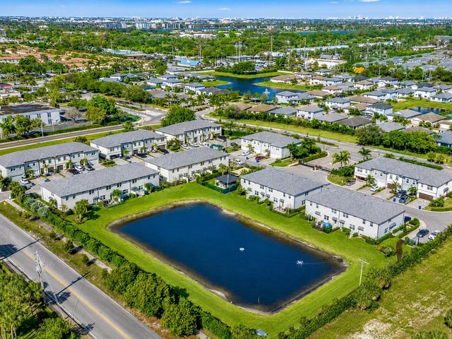 2909 OLIVIA Avenue, Lauderdale Lakes, FL 33311