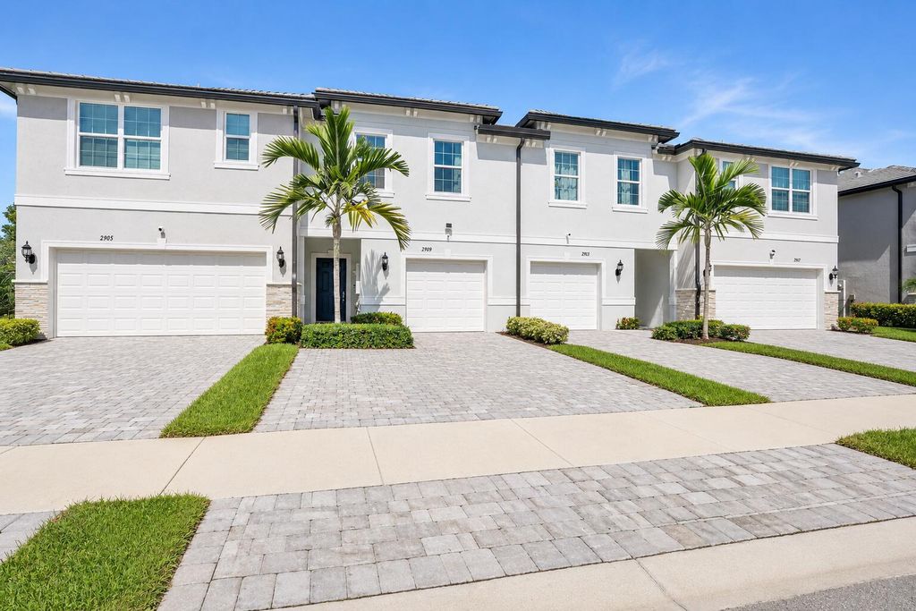 2909 OLIVIA Avenue, Lauderdale Lakes, FL 33311