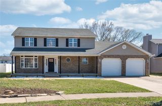 102 Brittany Drive, Fairview Heights, IL 62208