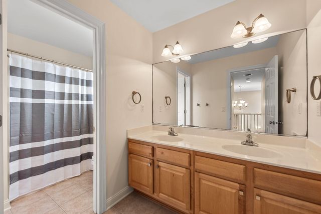 1917 Garland Circle Drive, Valparaiso, IN 46383