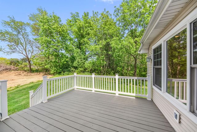 1917 Garland Circle Drive, Valparaiso, IN 46383