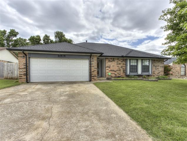 10508 Songbird Lane, Midwest City, OK 73130