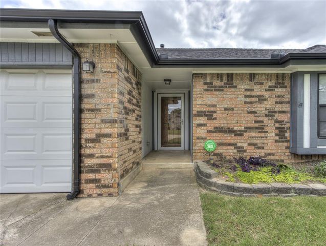 10508 Songbird Lane, Midwest City, OK 73130